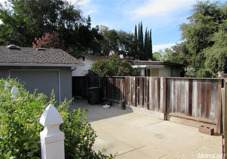 3308 Montclair Ct, Modesto, CA 95350 photo 24