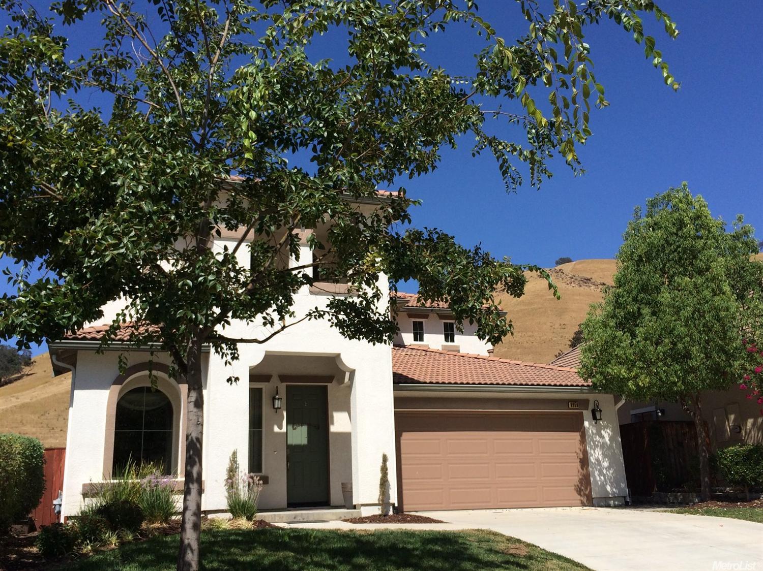 8959 Sand Trap Ct, Patterson, CA 95363 photo 2