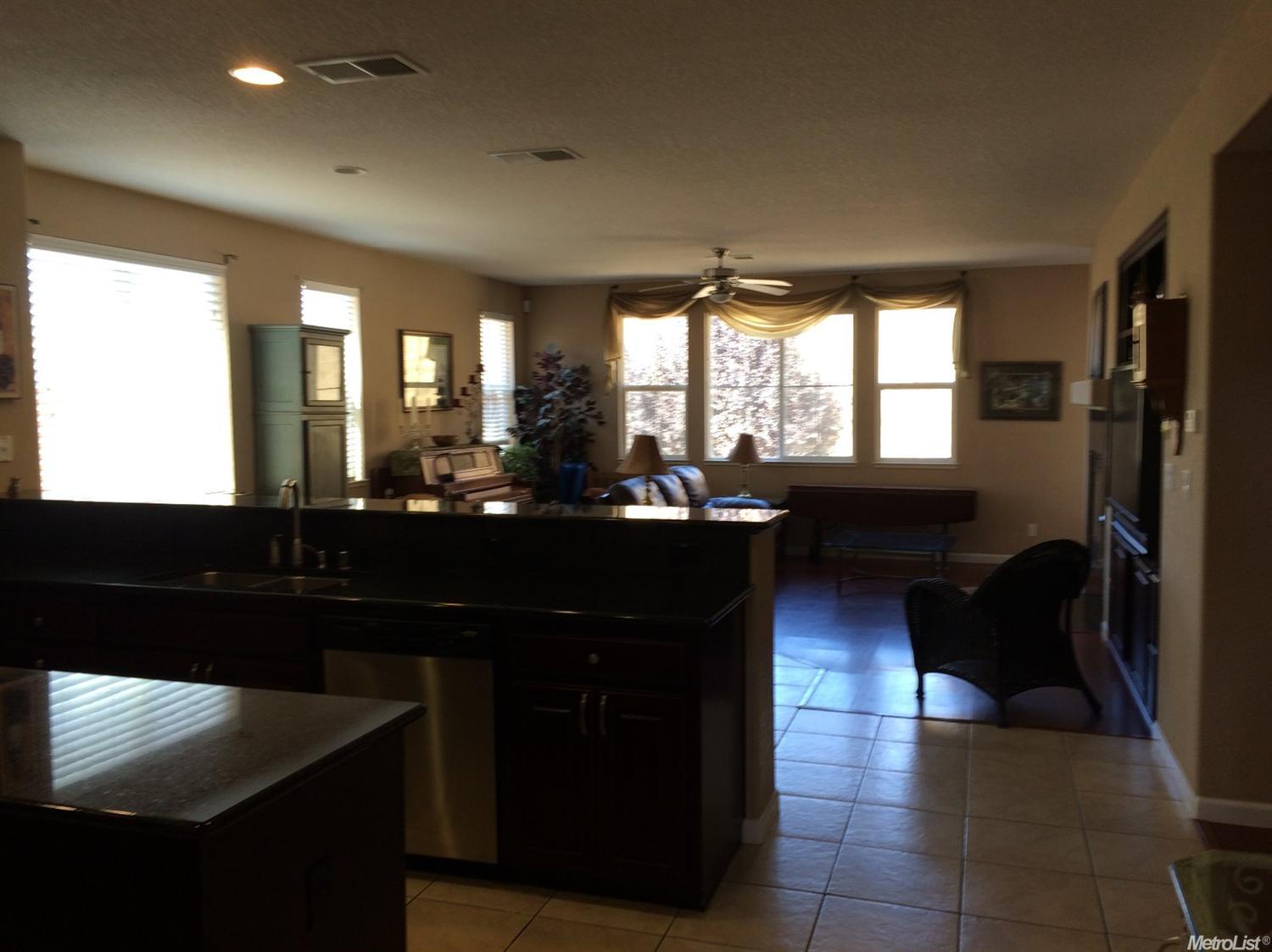 8959 Sand Trap Ct, Patterson, CA 95363 photo 5
