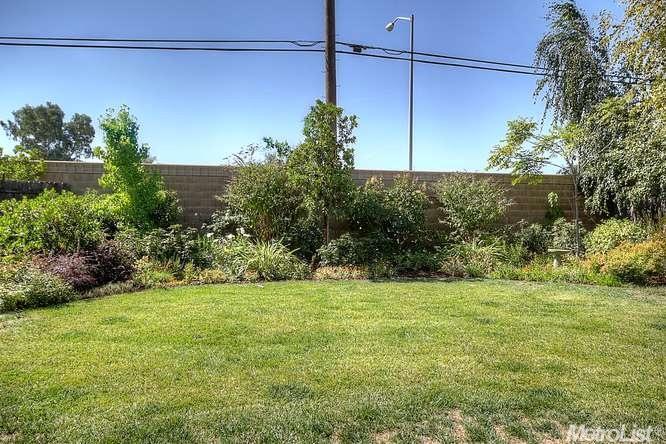 1689 Bermuda Ln, Manteca, CA 95337 photo 22
