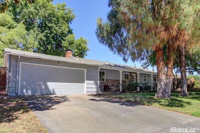 3831 Wingate Dr, Carmichael, CA 95608 photo 2