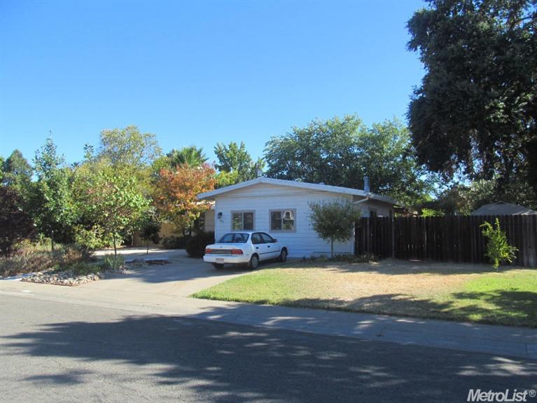 3820 Ballard Dr, Carmichael, CA 95608 photo 1