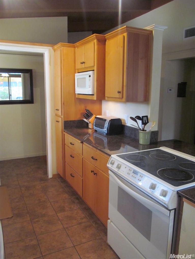 3820 Ballard Dr, Carmichael, CA 95608 photo 12