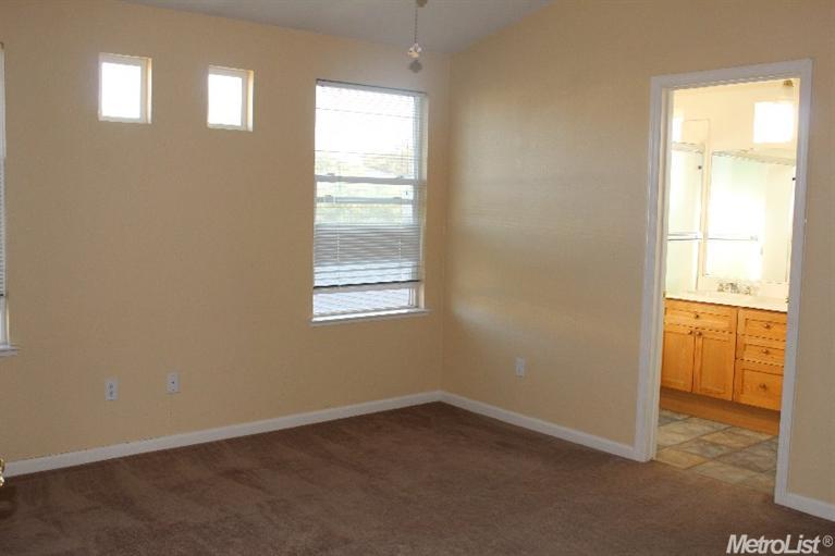 1706 Topiary Ct, Modesto, CA 95357 photo 7