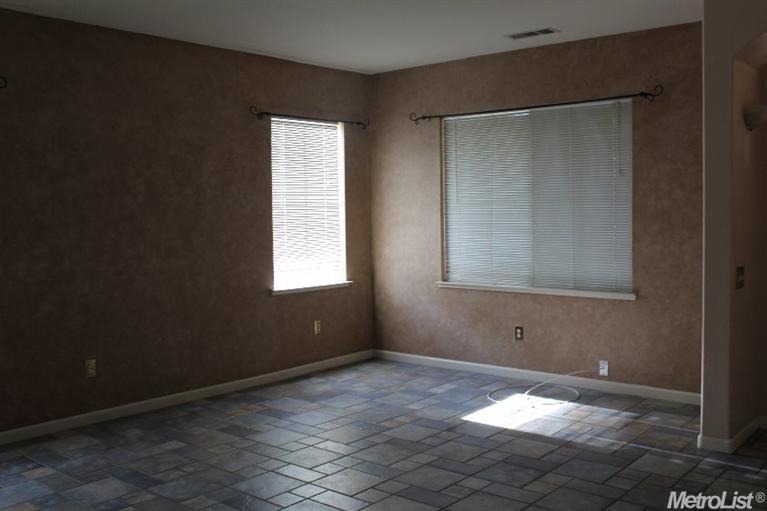 1706 Topiary Ct, Modesto, CA 95357 photo 6