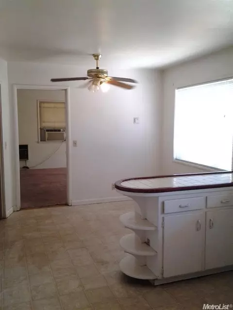 229 Colfax Ave, Modesto, CA 95354 photo 4