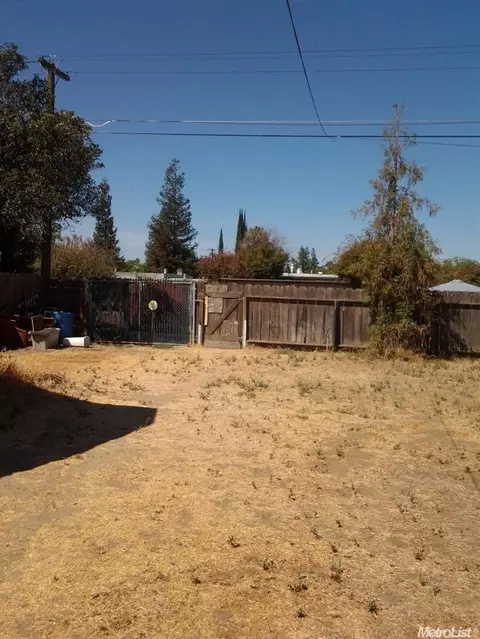229 Colfax Ave, Modesto, CA 95354 photo 11