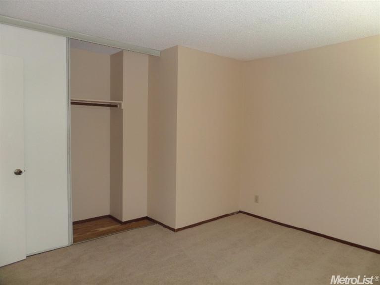 792 Scarlett Dr, Tracy, CA 95376 photo 3