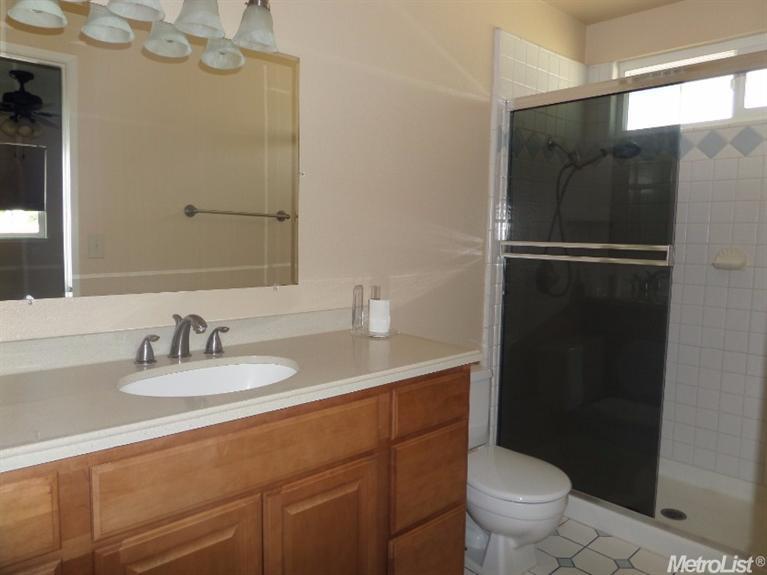 792 Scarlett Dr, Tracy, CA 95376 photo 9