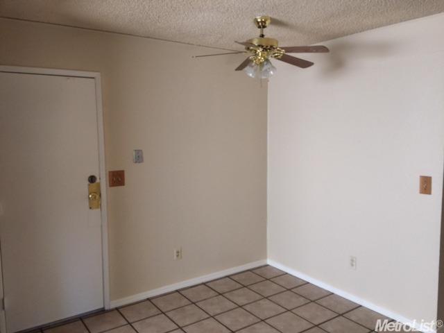 1136 Yellowstone Ave, Modesto, CA 95358 photo 1