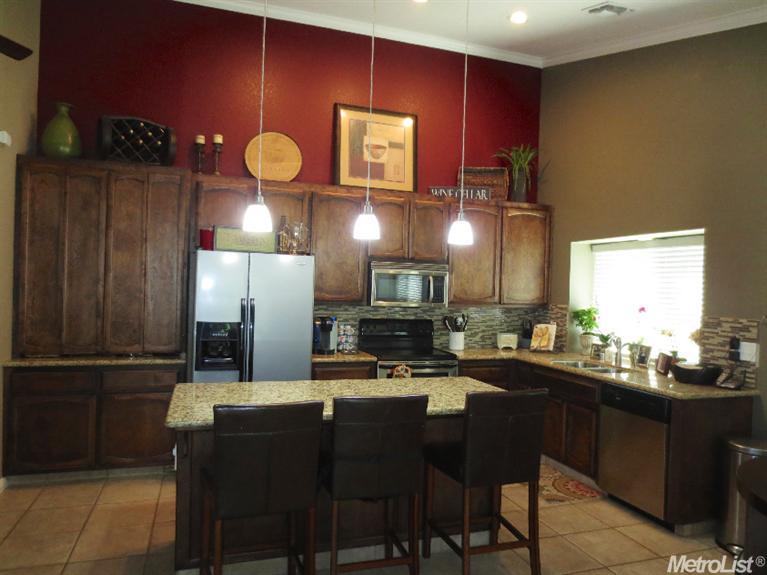 2305 Shadow Oak Ln, Modesto, CA 95355 photo 4