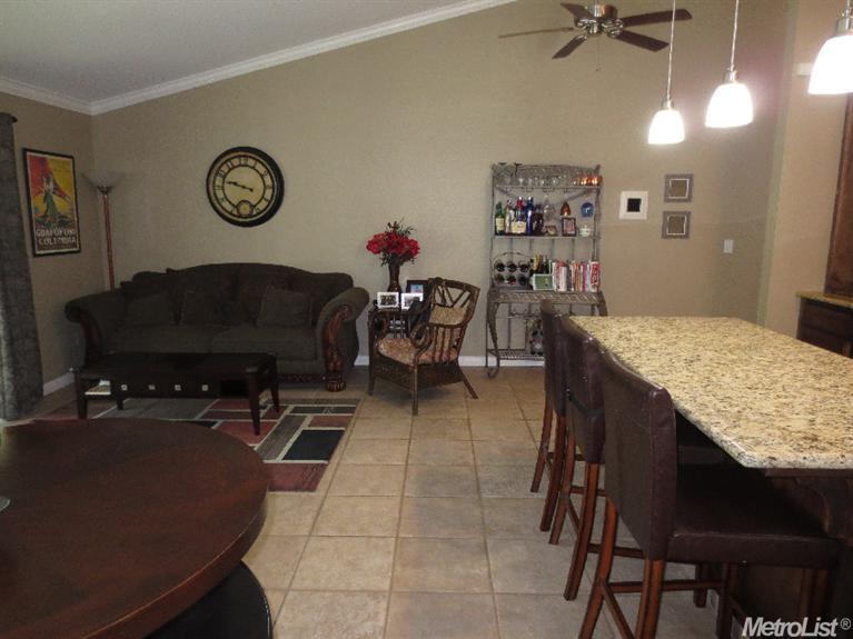 2305 Shadow Oak Ln, Modesto, CA 95355 photo 11