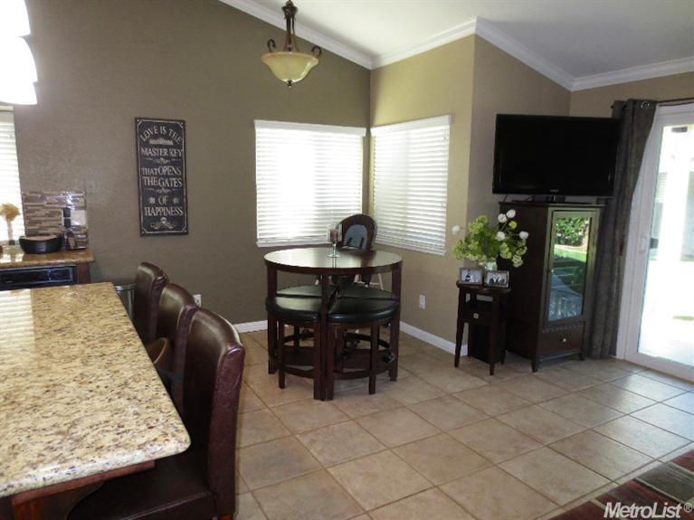 2305 Shadow Oak Ln, Modesto, CA 95355 photo 10