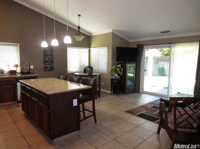 2305 Shadow Oak Ln, Modesto, CA 95355 photo 7