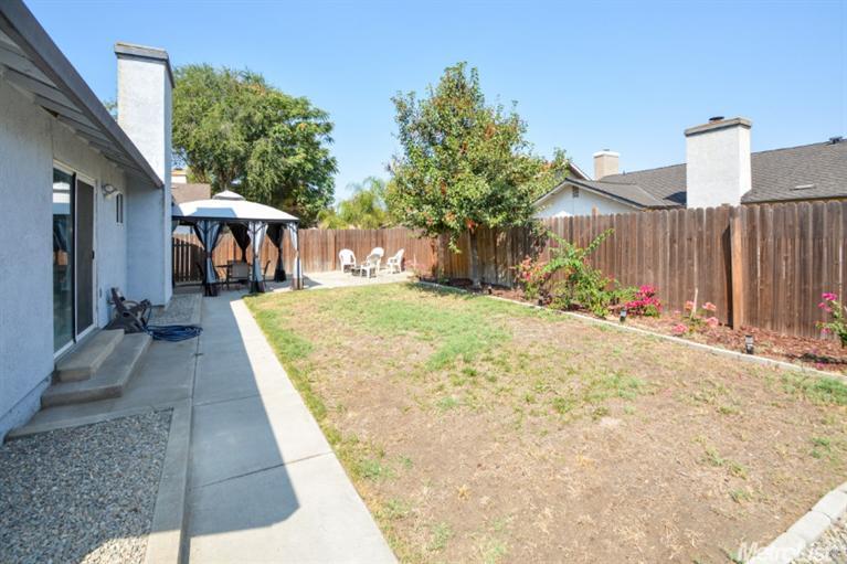 655 Jonquil Dr, Lathrop, CA 95330 photo 14