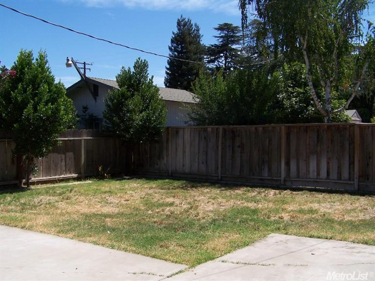 1880 Arbor Way, Turlock, CA 95380 photo 11