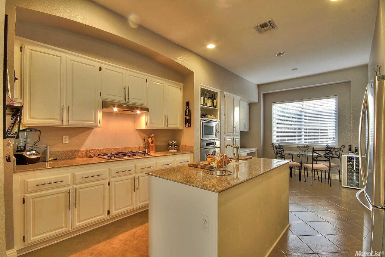 5722 Chaffey Ln, Carmichael, CA 95608 photo 8