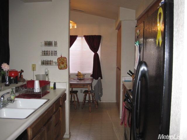 425 Montague Ct, Modesto, CA 95351 photo 6