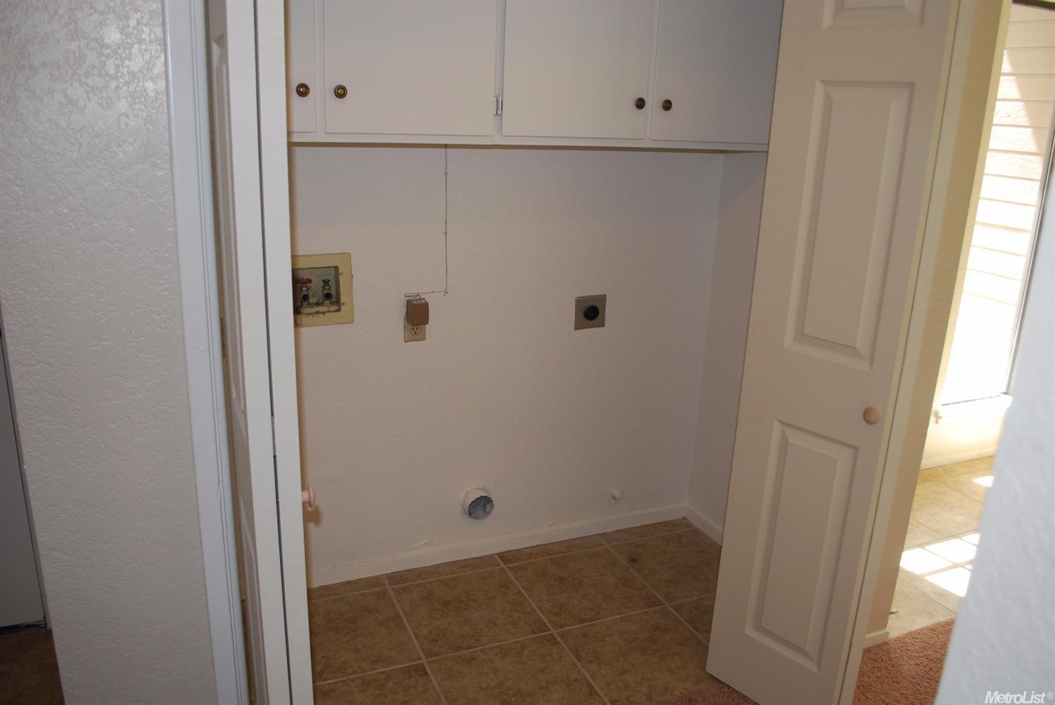 1129 Comanche Ct, Modesto, CA 95351 photo 8