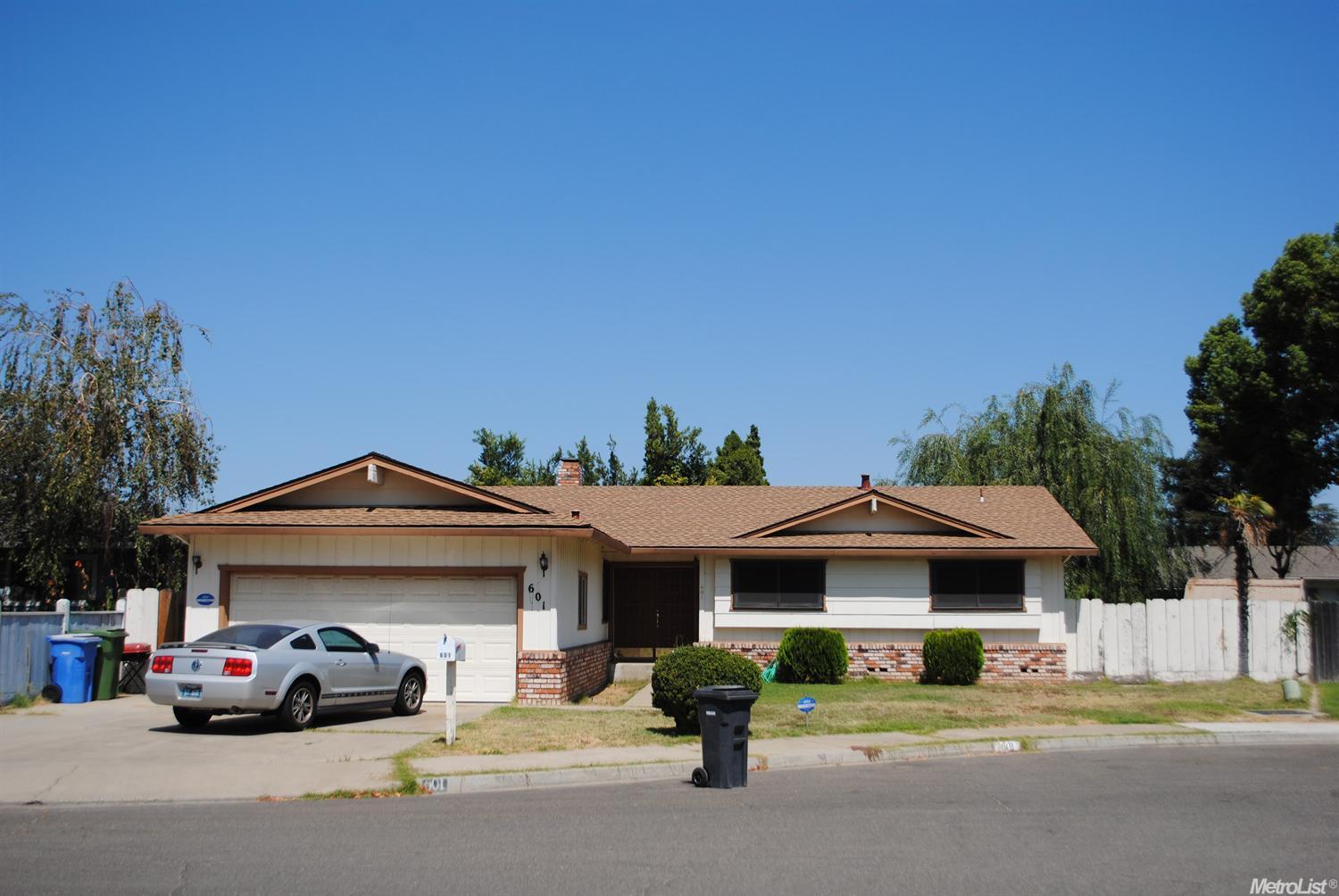 601 Danny Ave, Turlock, CA 95382 photo 1