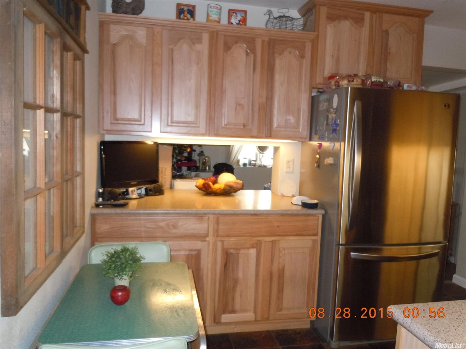 2042 4th St, Hughson, CA 95326 photo 4