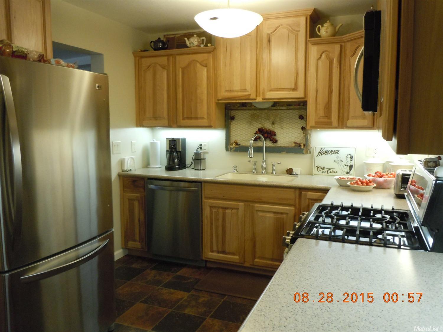 2042 4th St, Hughson, CA 95326 photo 9