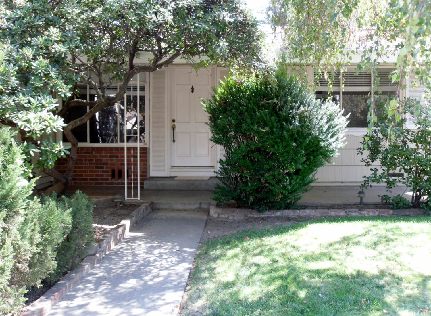 5130 Glancy Dr, Carmichael, CA 95608 photo 1