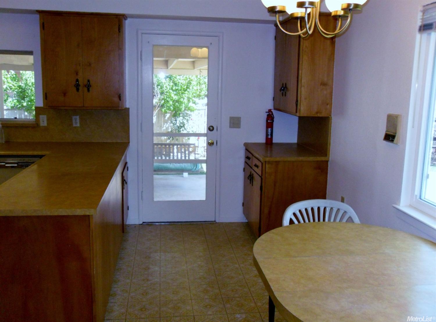 5130 Glancy Dr, Carmichael, CA 95608 photo 18