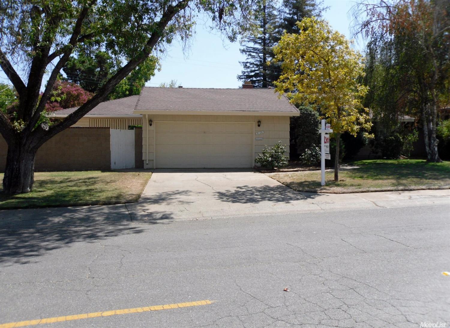 5130 Glancy Dr, Carmichael, CA 95608 photo 4