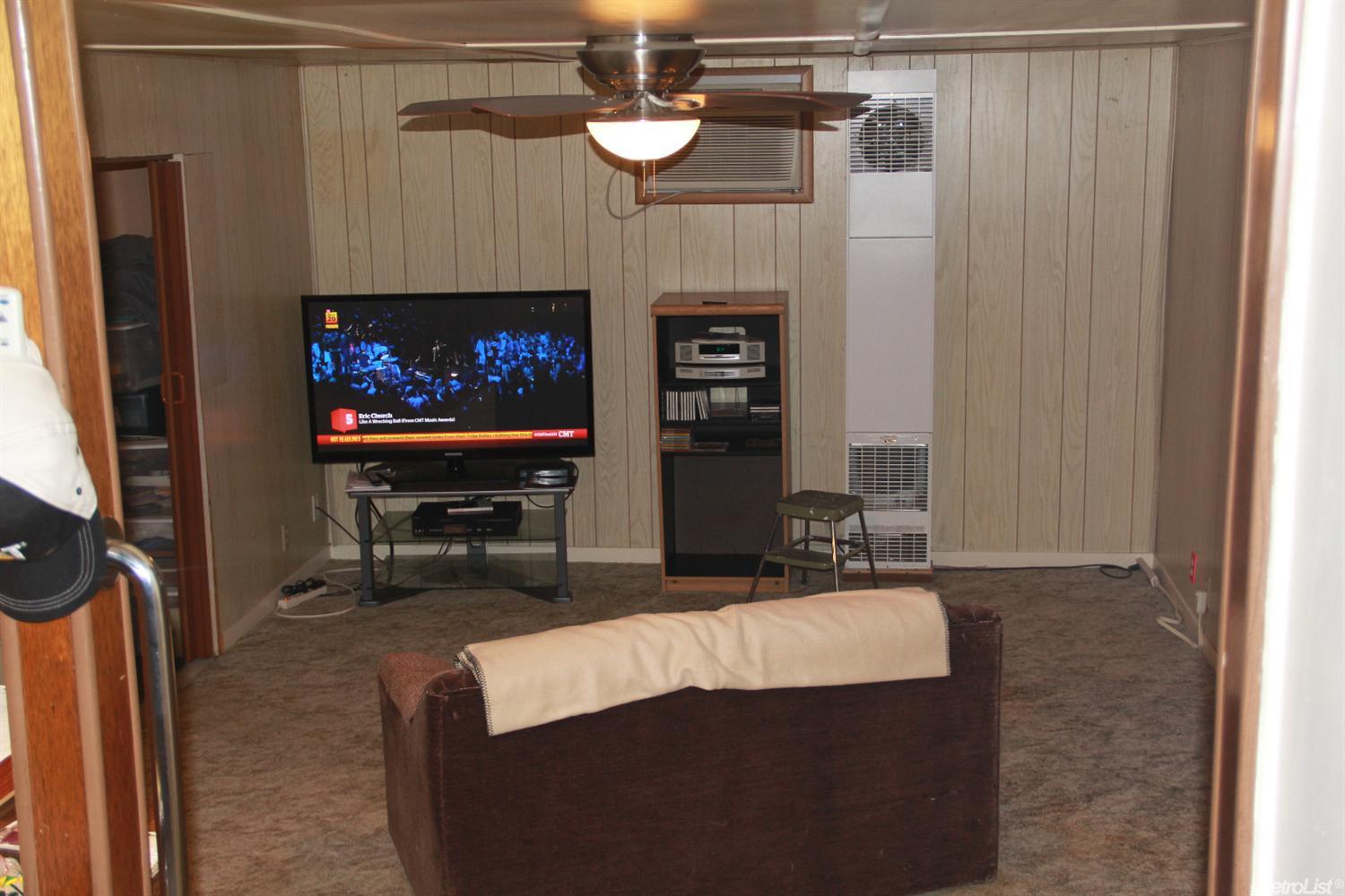 124 California, Maxwell, CA 95955 photo 4