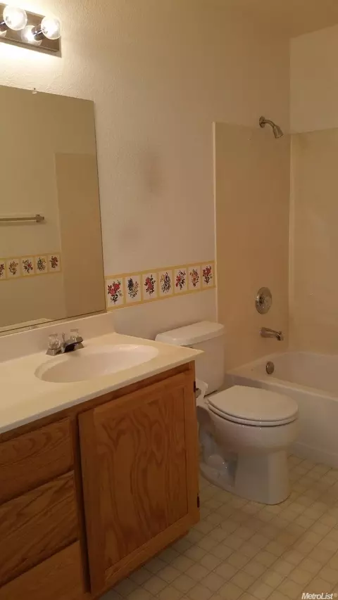 1650 Cimmaron Dr, Lodi, CA 95242 photo 8