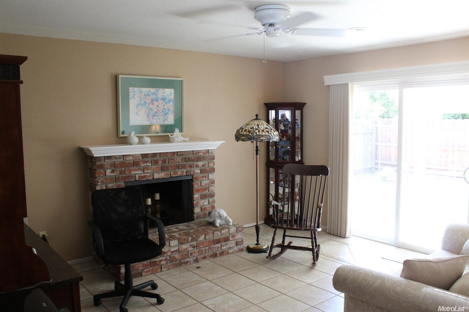 1021 Lillian, Modesto, CA 95355 photo 4