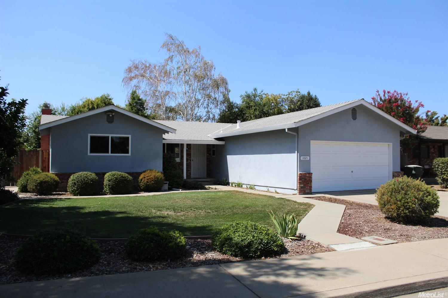 1021 Lillian, Modesto, CA 95355 photo 1