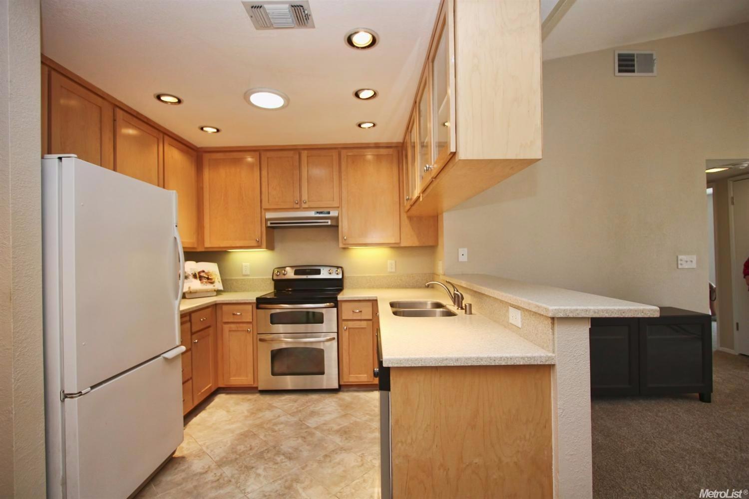 3182 Woods Cir, Davis, CA 95616 photo 8