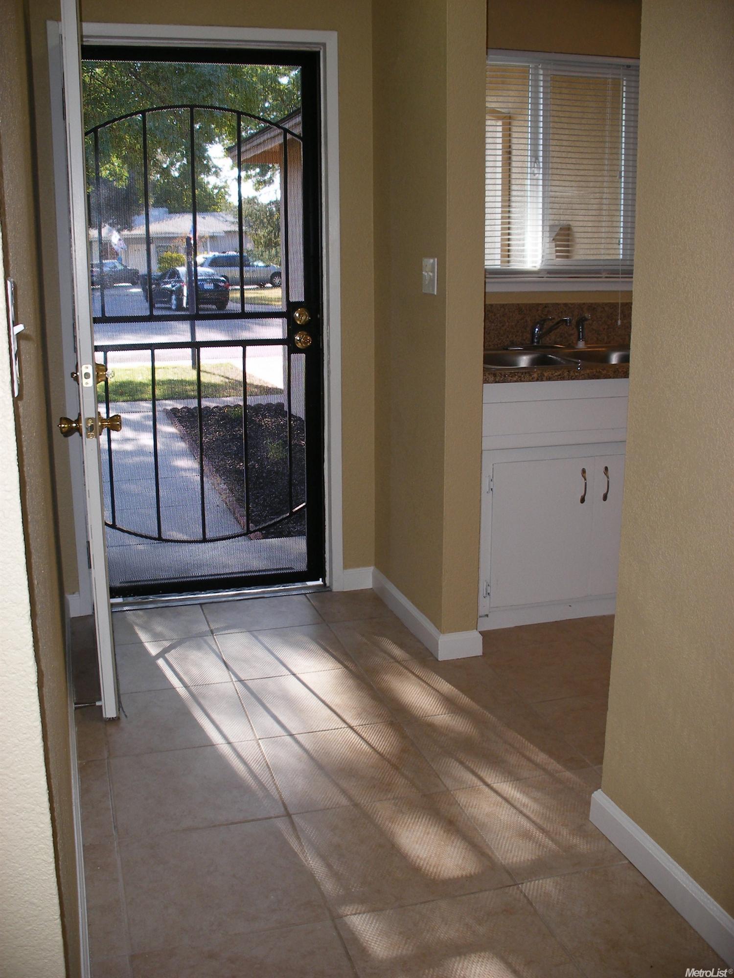 2708 Jennifer Dr, Modesto, CA 95350 photo 3
