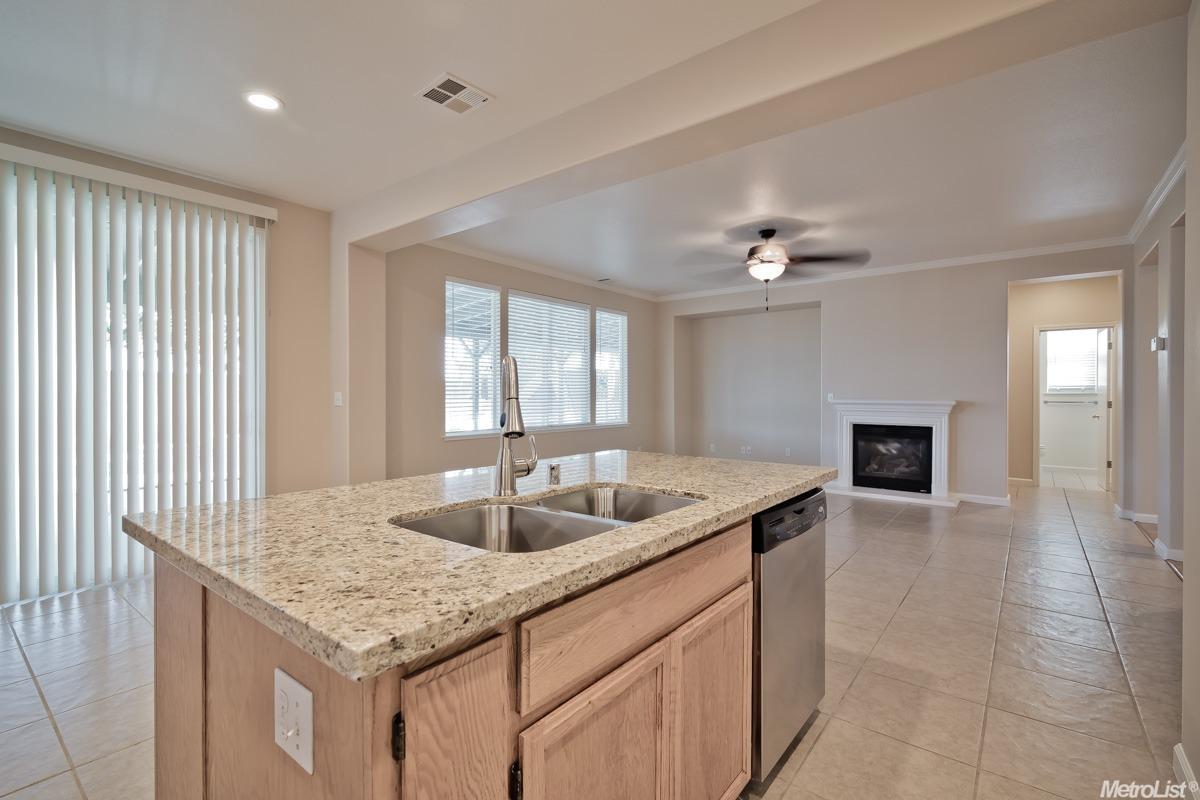 1429 Quiet Ct, Merced, CA 95340 photo 8
