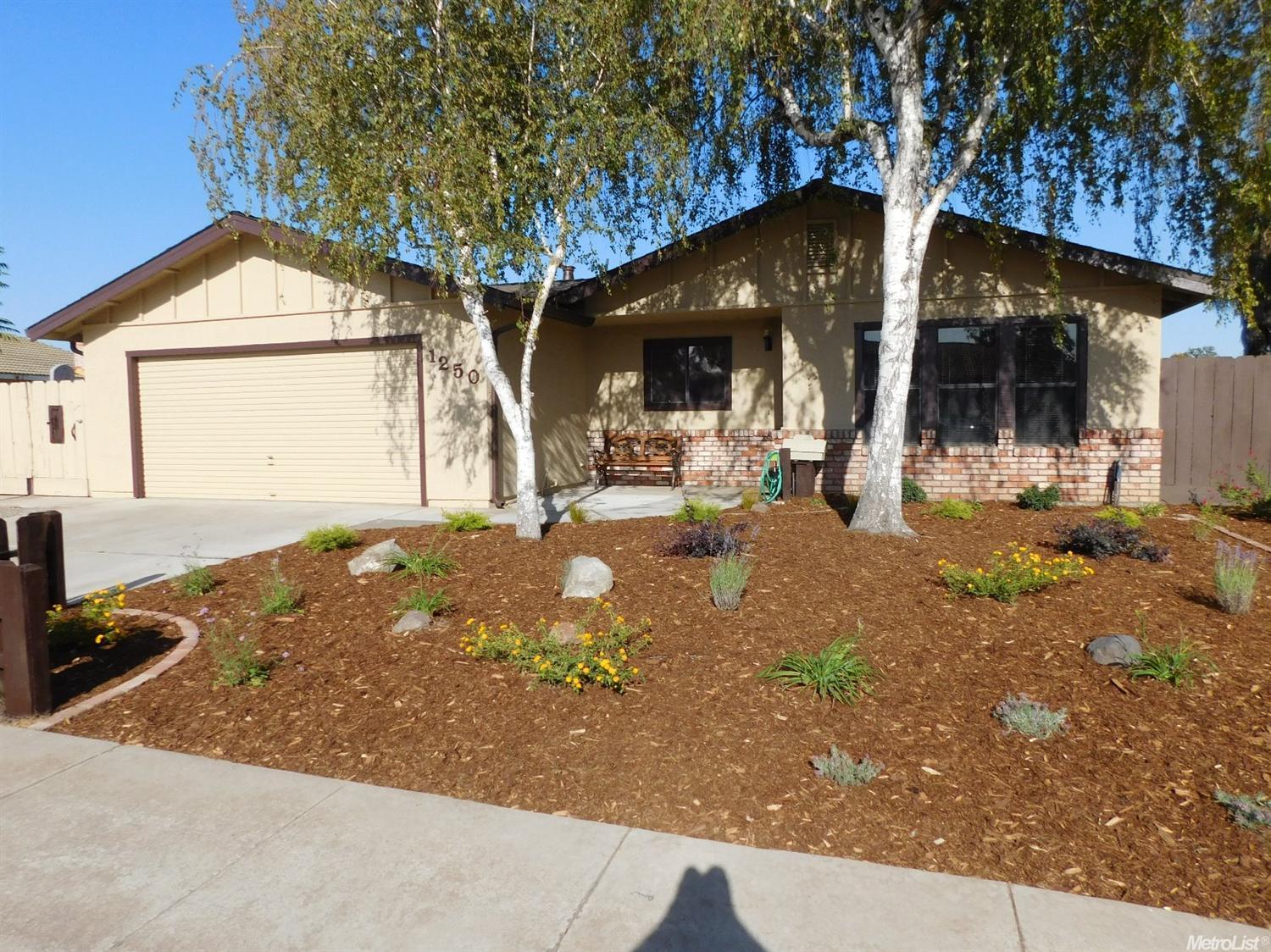 1250 Windsor Pl, Manteca, CA 95336 photo 1