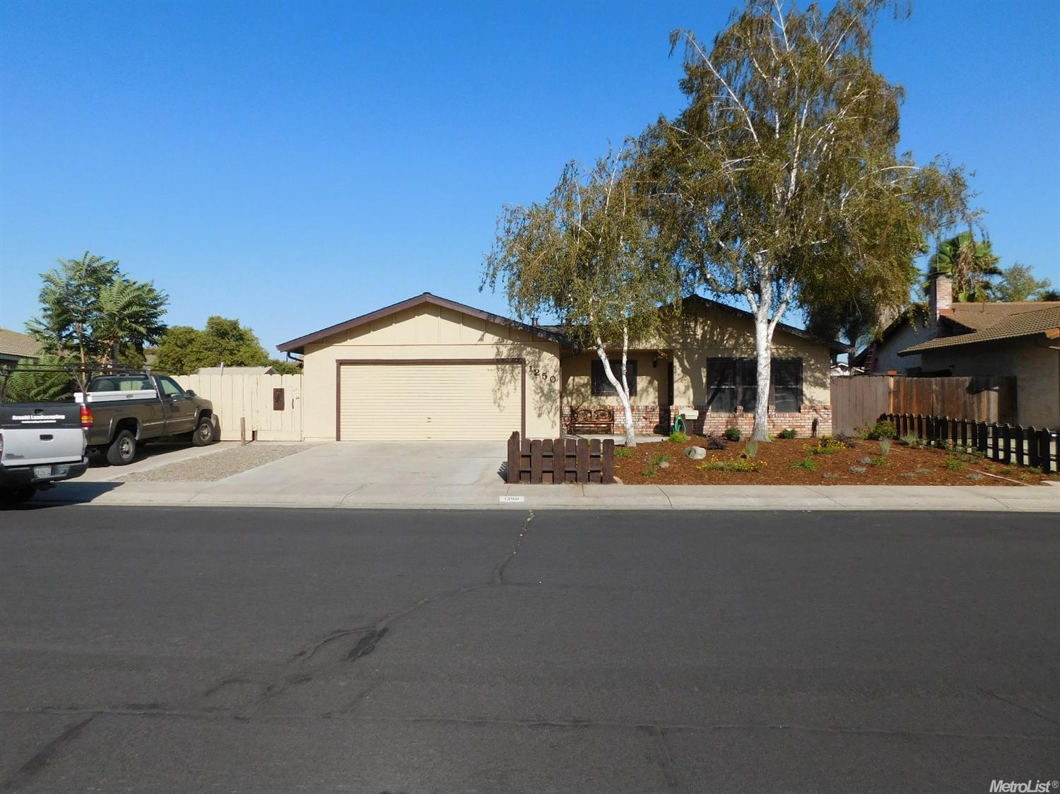 1250 Windsor Pl, Manteca, CA 95336 photo 3
