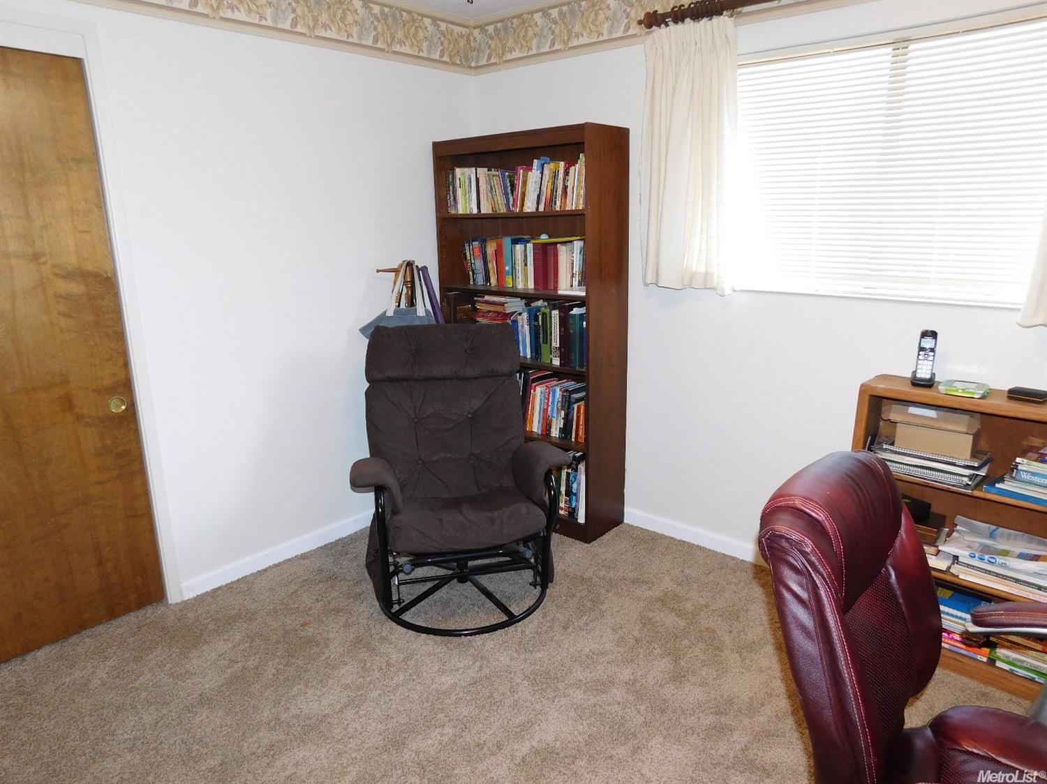 1250 Windsor Pl, Manteca, CA 95336 photo 9