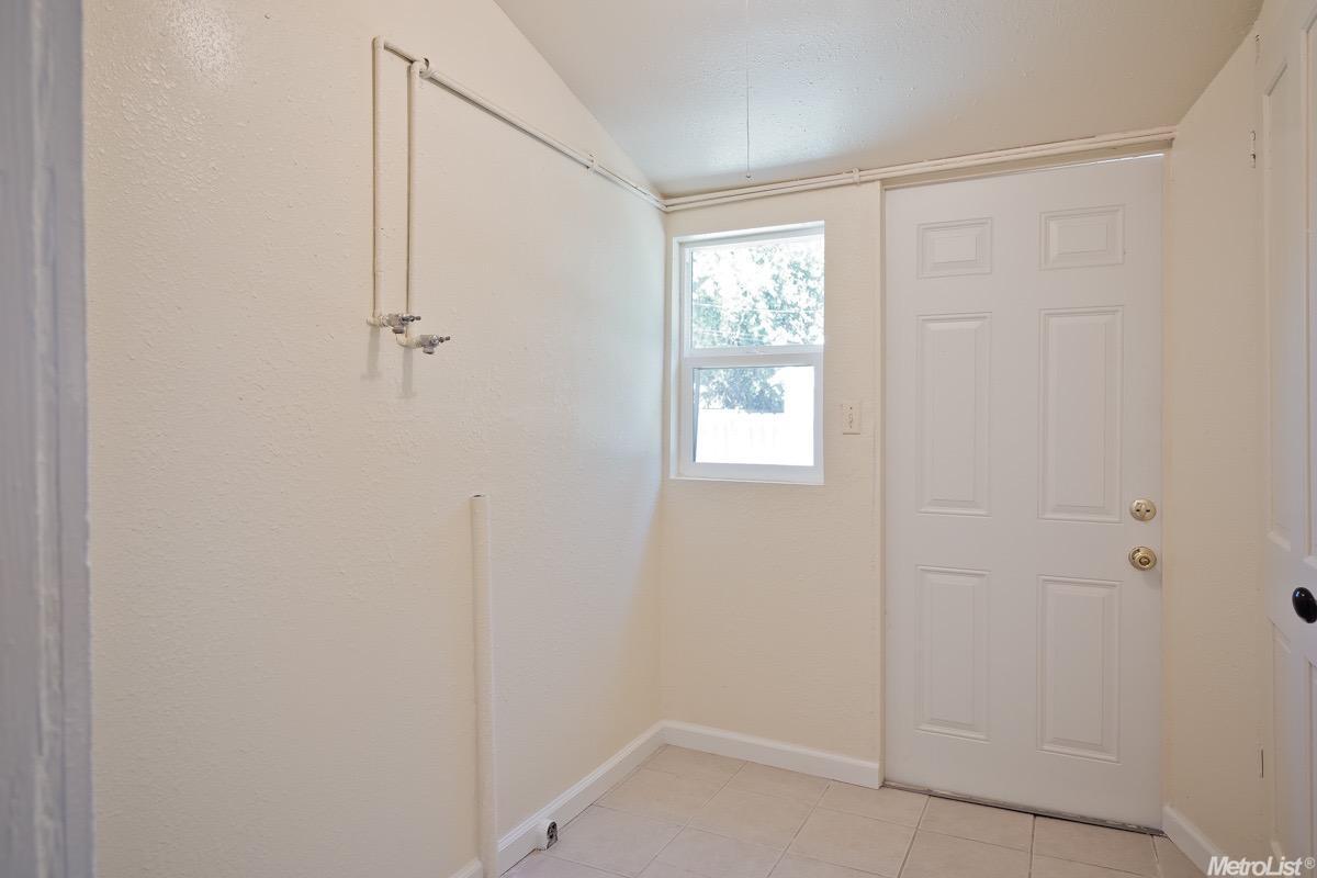 812 El Vecino Ave, Modesto, CA 95350 photo 15