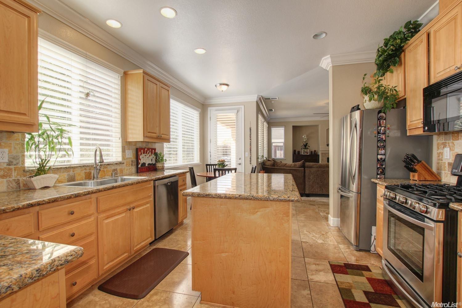 6004 Roswitha Ct, Carmichael, CA 95608 photo 9