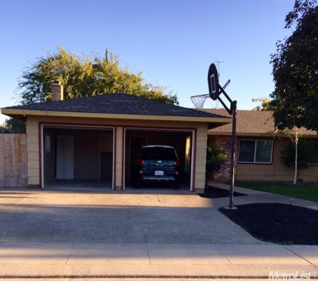 977 Alpine Ave, Manteca, CA 95336 photo 2