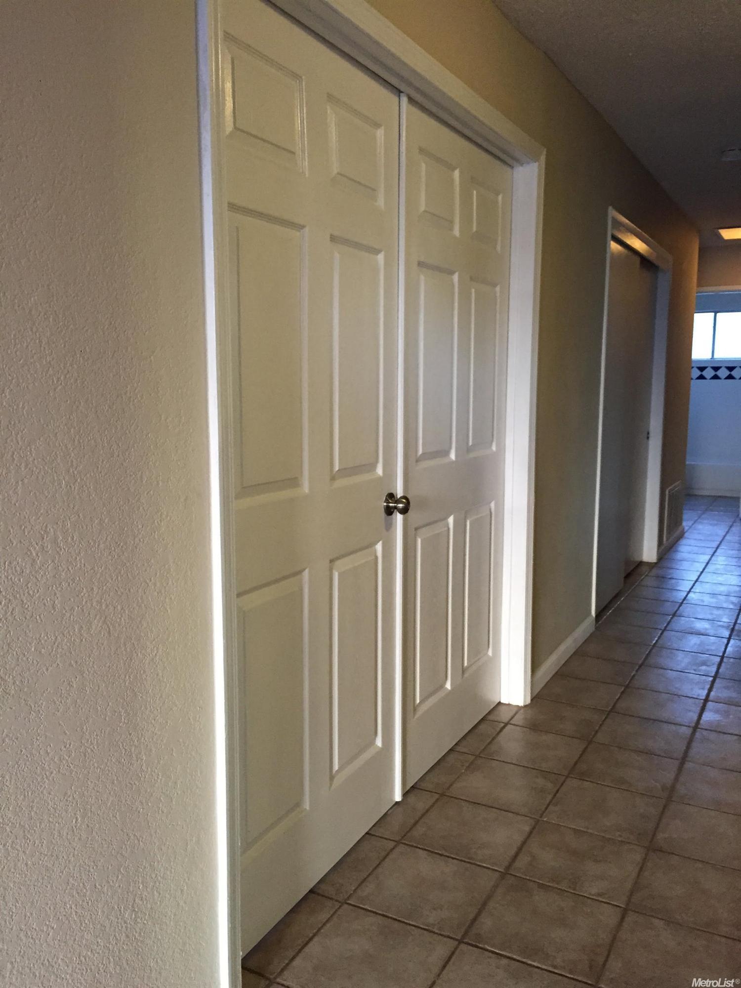 977 Alpine Ave, Manteca, CA 95336 photo 6