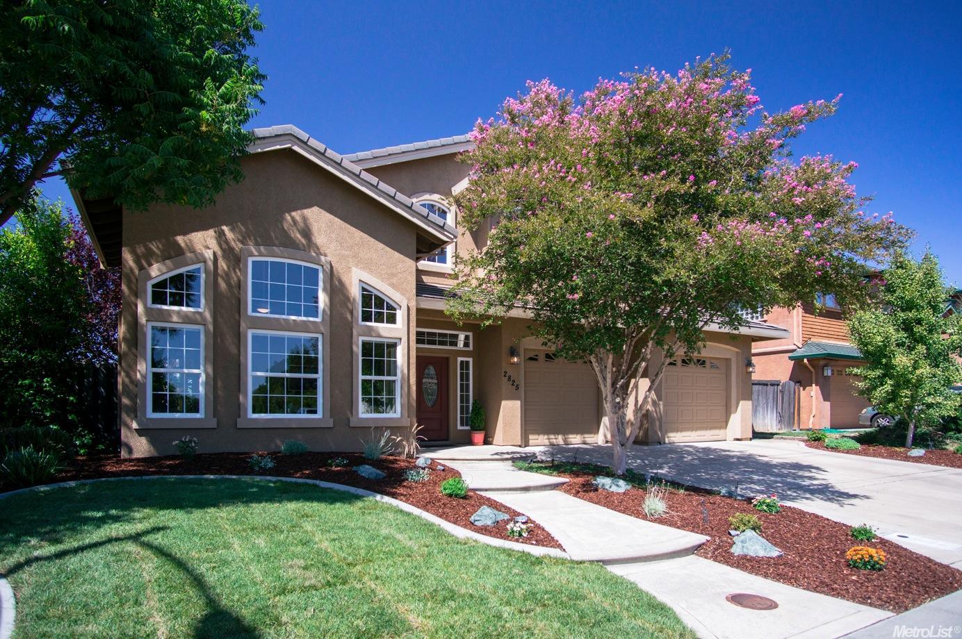 2825 Rockwell Dr, Davis, CA 95618 photo 2