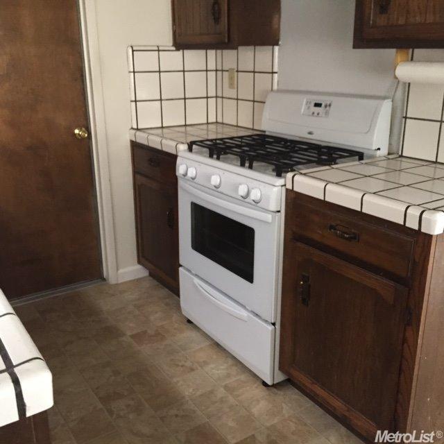 1405 Albert Dr, Modesto, CA 95355 photo 5