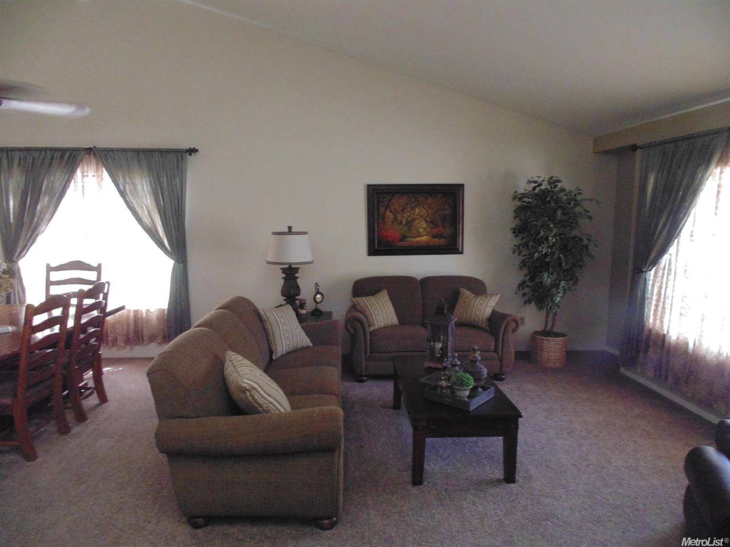2529 Mill Oak Dr, Modesto, CA 95355 photo 2