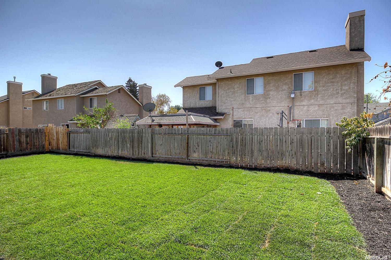 622 Jonquil Dr, Lathrop, CA 95330 photo 24