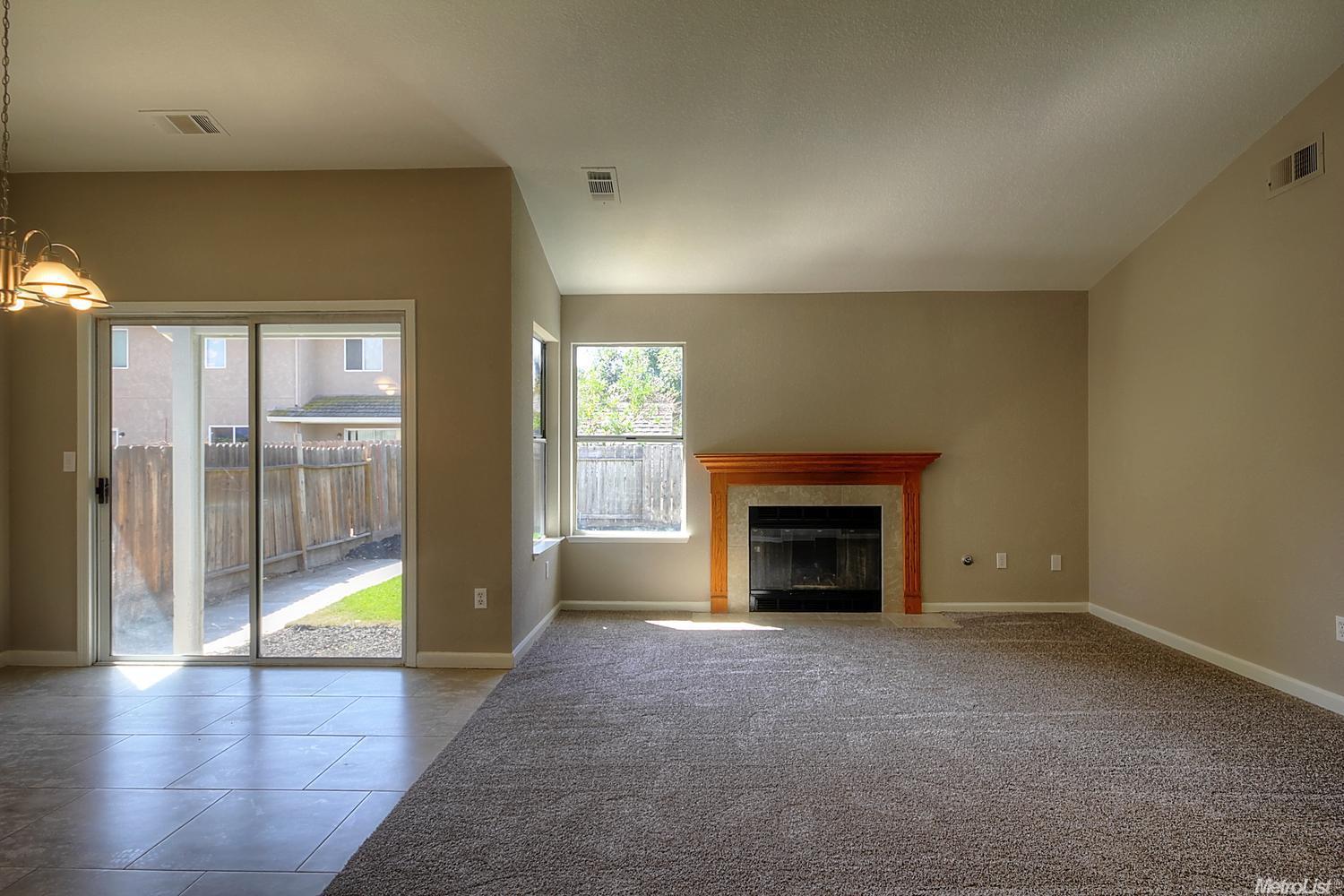 622 Jonquil Dr, Lathrop, CA 95330 photo 2