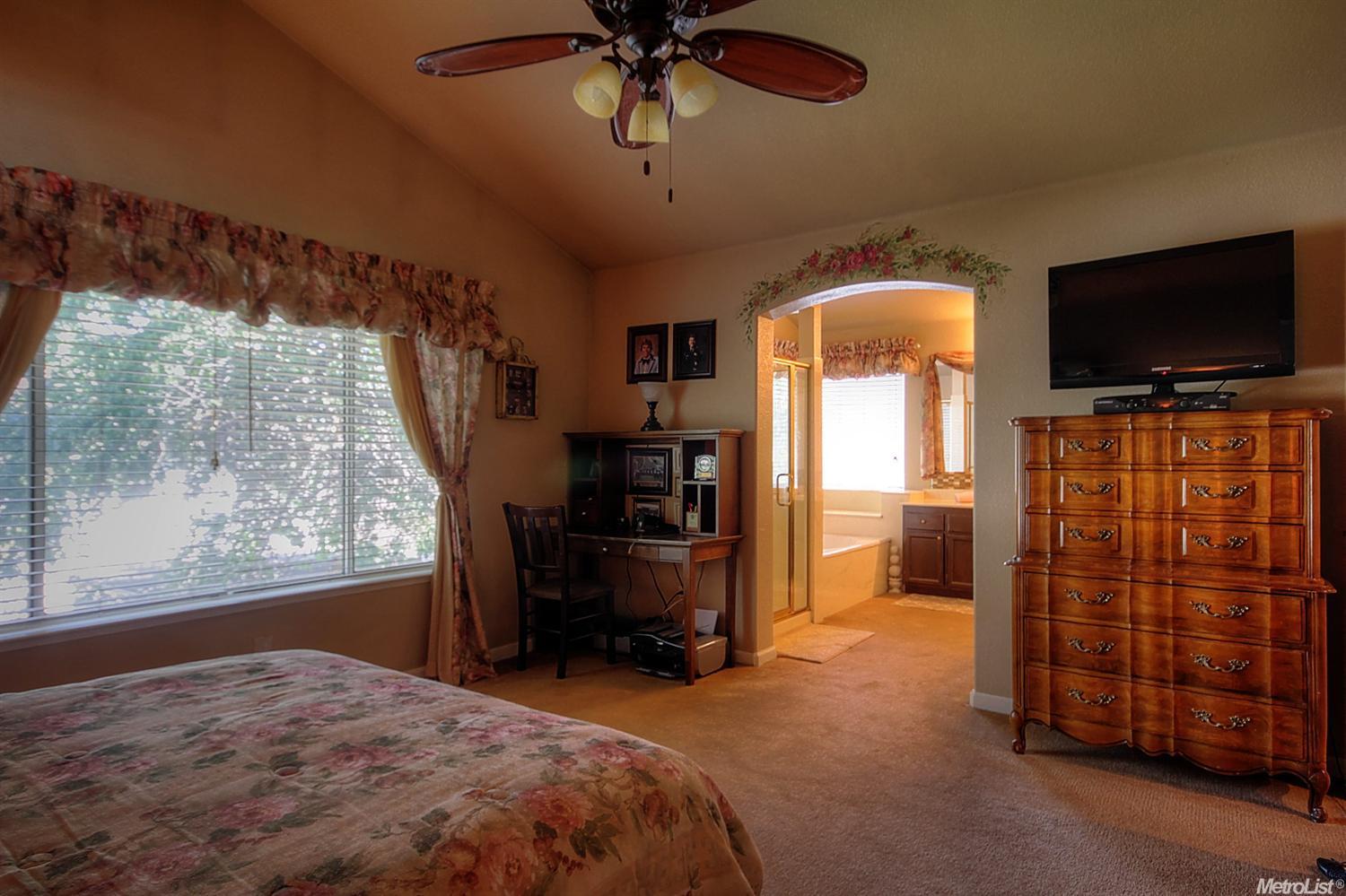 1281 Parkside Dr, Tracy, CA 95376 photo 17