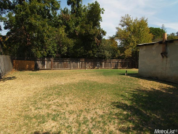 1025 Hackberry Ave, Modesto, CA 95350 photo 25